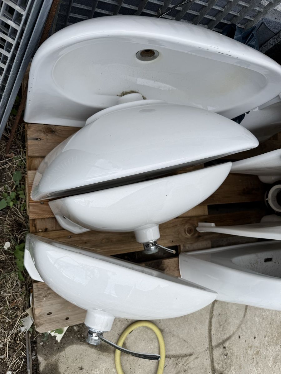Laufen WC: LAVABO, WC 10CHF PRO STÜCK – Usato da Orpund venduto da dizi.98 8