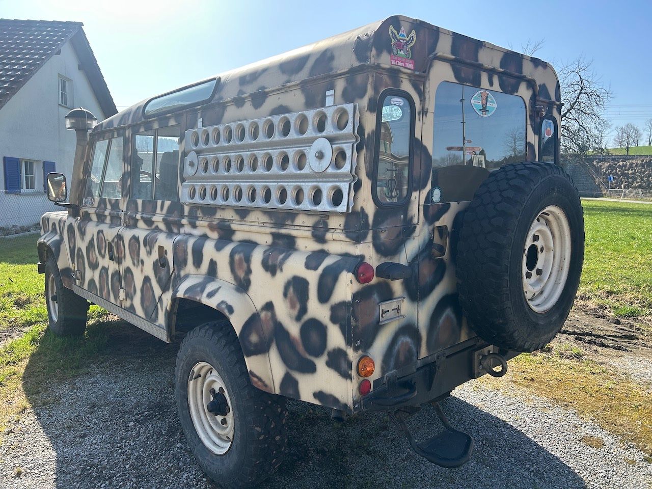 Land Rover Autos: LAND ROVER Defender 110 V8 Station Wagon – Défectueux à Sirnach par MaechlerAutomobile 4