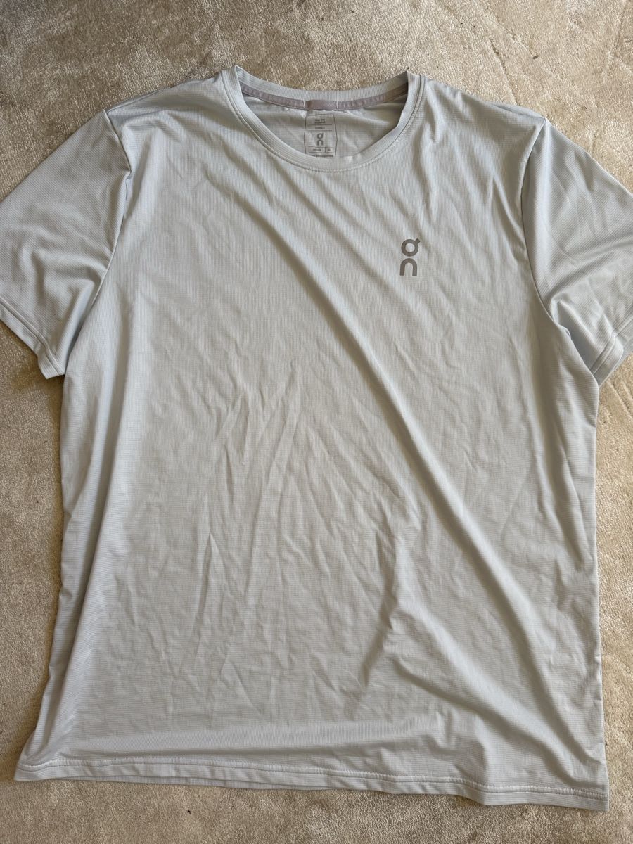 On T-shirt: On Sportshirt Gr. XL – Usato da Bern venduto da Laufsport3000