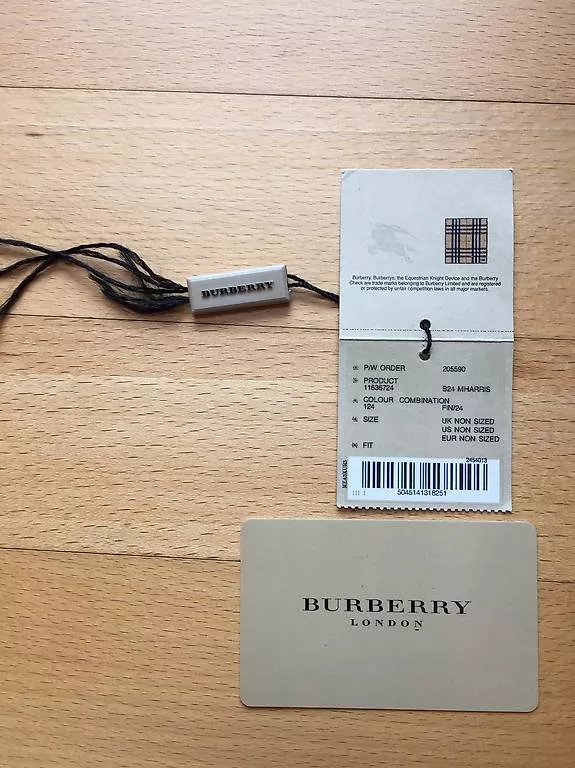 Borse da donna: Burberry Handtasche – Usato da Oberglatt ZH venduto da Mperlen 4
