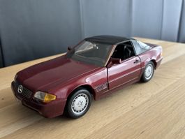 Mercedes-Benz 500SL (R129) 1/18 Revell!