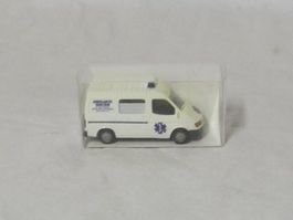 RIETZE  FORD TRANSIT  AMBULANCES VAULTRIN FRANCE 1:87 SELTEN
