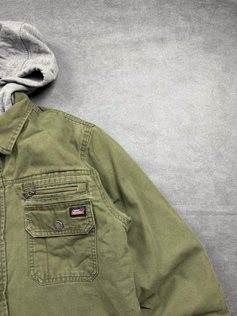 Dickies Giacche: 14.Veste Dickies vert olive avec capuche grise taille M – Usato da Genève venduto da Thelimitedshop. 2