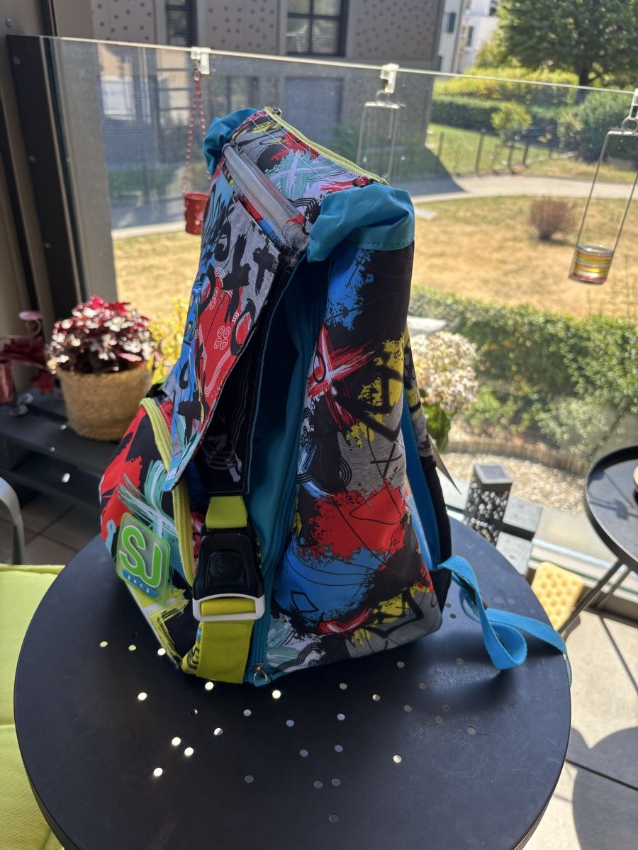 Sacs à dos: Rucksack mit LED-Beleuchtung neu – Neuf avec emballage d'origine à La Tour-de-Trême par ValGruyere 2