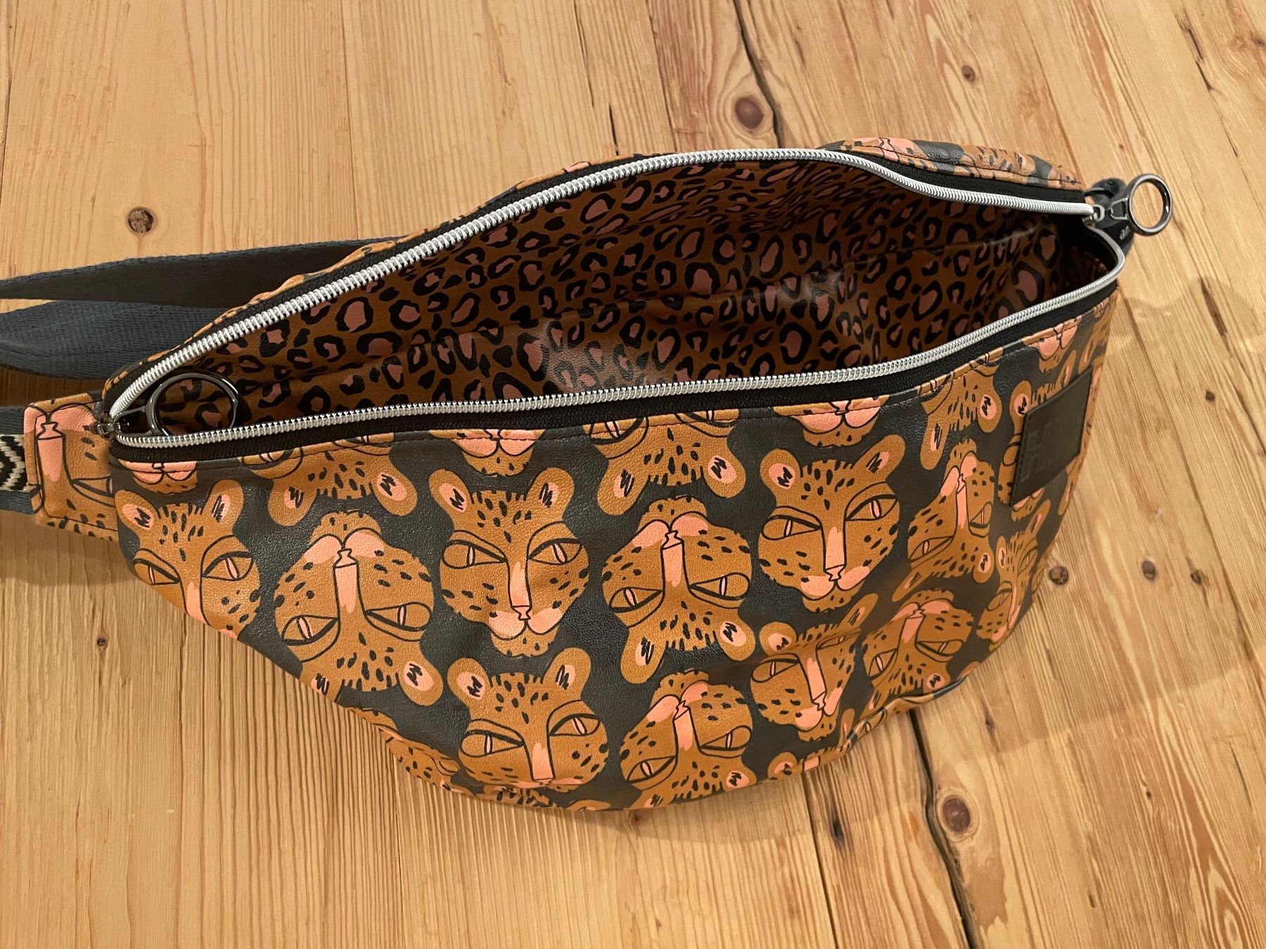 Borse: Hip Bag – Nuovo (secondo la descrizione) da Homburg venduto da Vlinder3 1