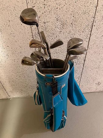 Golfbag blau mit Traggurt 