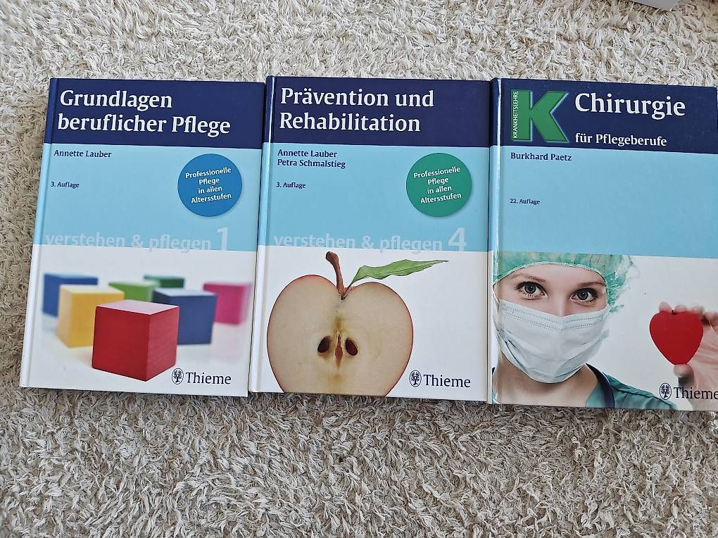 Libri: Bücher für Pflege Beruf  – Usato da Wollerau venduto da ste_j59b