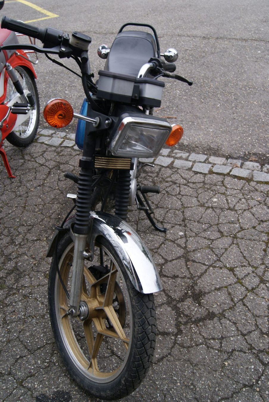 Suzuki Strada: Suzuki ZR 5 S  45km oder offen 80kmh – Usato da huttwil venduto da Pakora 6