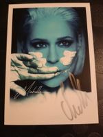 Michelle - handsignierte Autogrammkarte