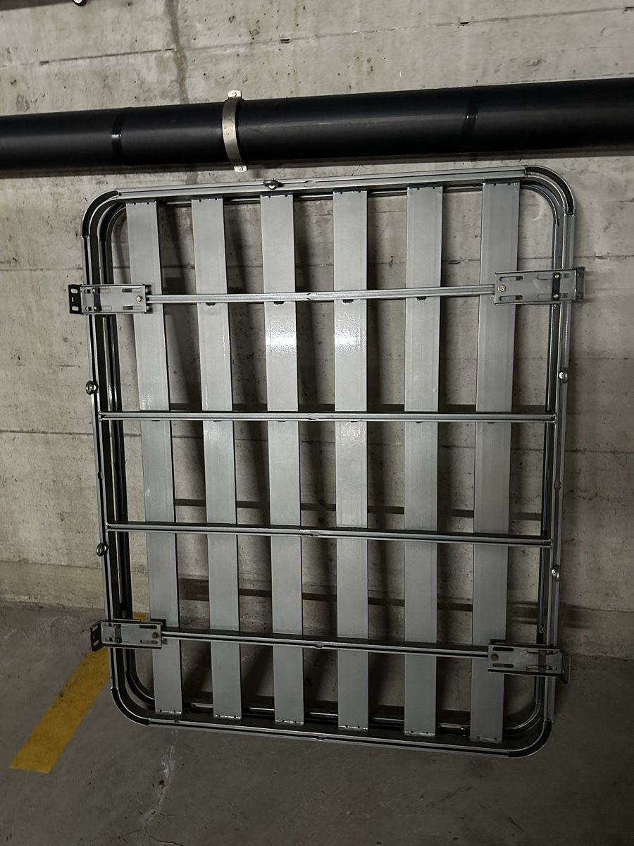 Barres de toit: Roof Rack Cargo Basket Used – D'occasion à Nuerensdorf par Sagnak007