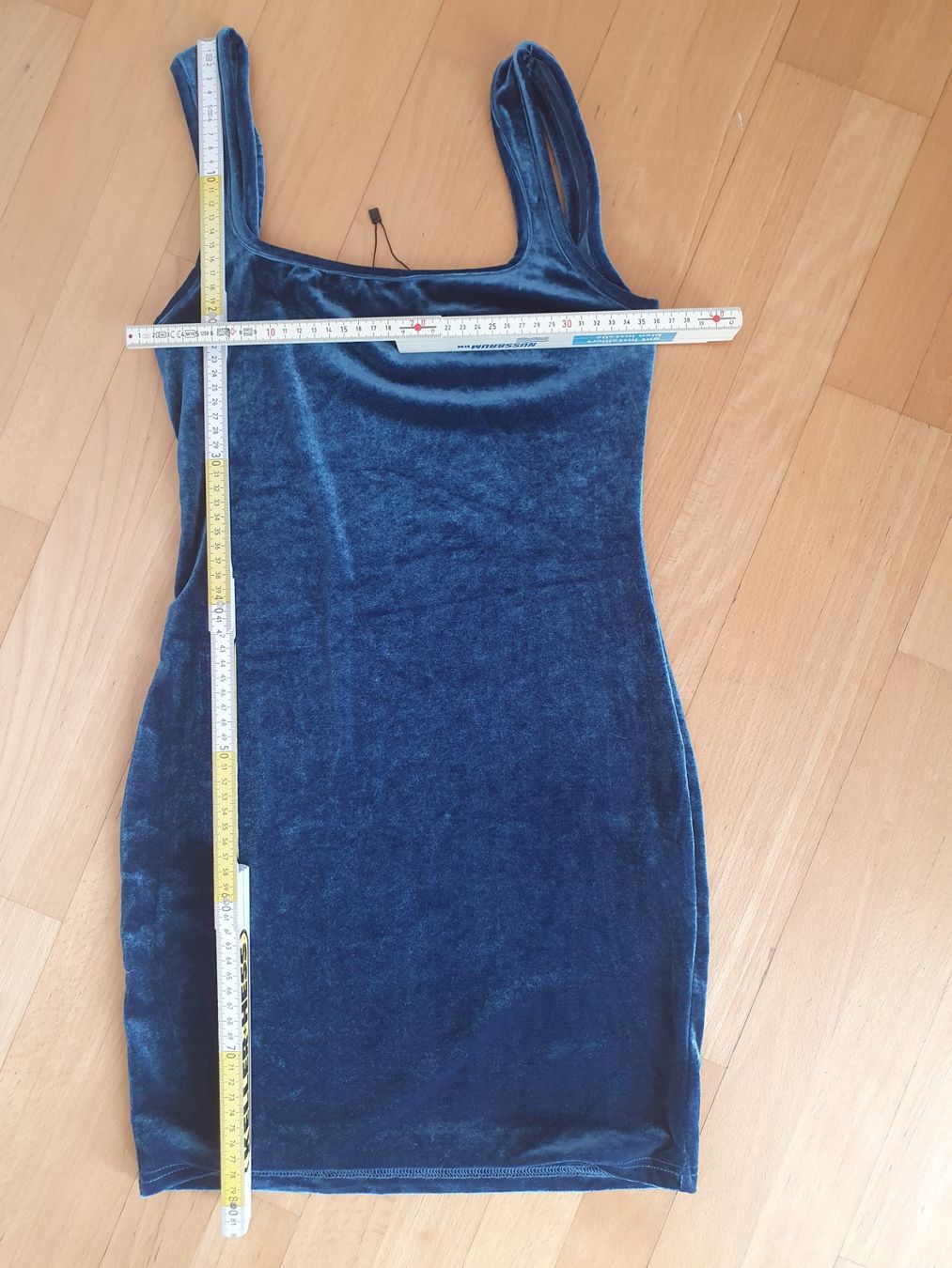 Shein Vestiti & Gonne: Samtkleid von Shein, Grösse M, perfektes Partykleid! – Nuovo (secondo la descrizione) da Kloten venduto da Hektor44 3
