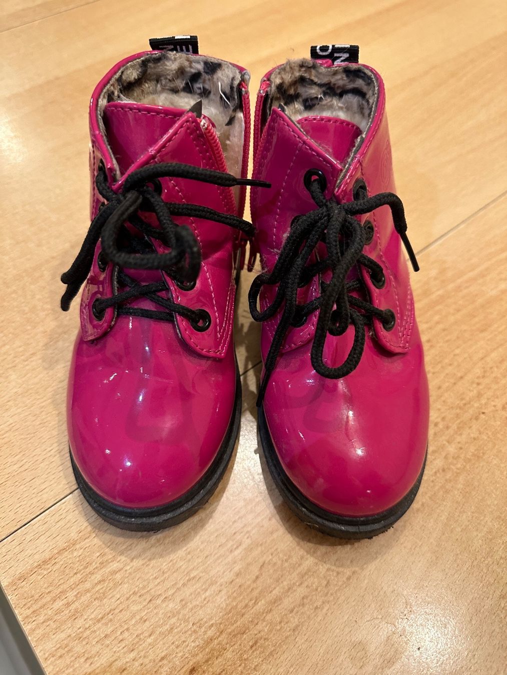 Scarpe per ragazze: Bottines fille rose T.27 – Usato da Le Brassus venduto da lionete02