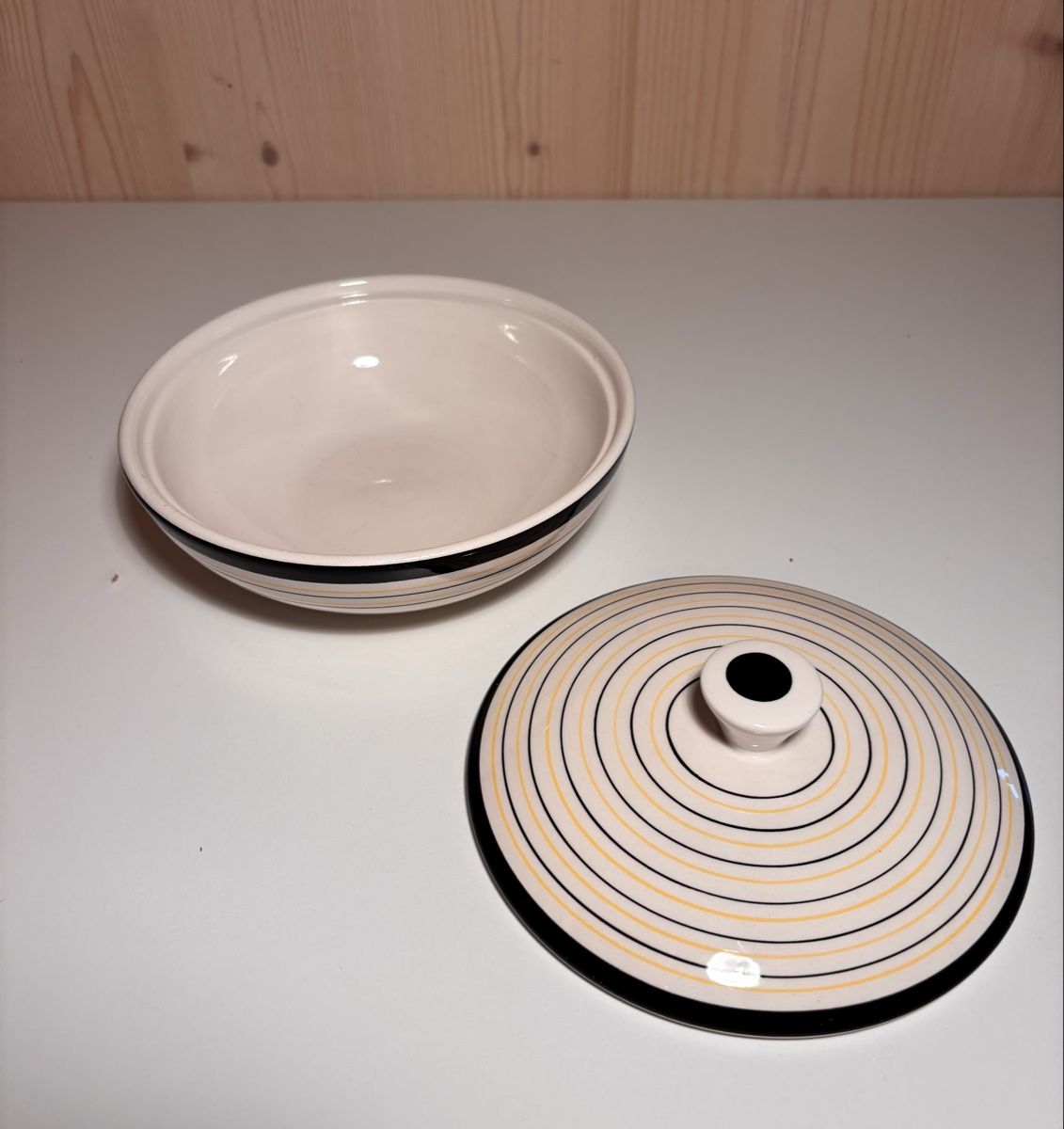 Rössler Ciotole: Rössler Schale mit Deckel, Linien-Design, 50er – Nuovo (secondo la descrizione) da Heiden venduto da BillyS 1