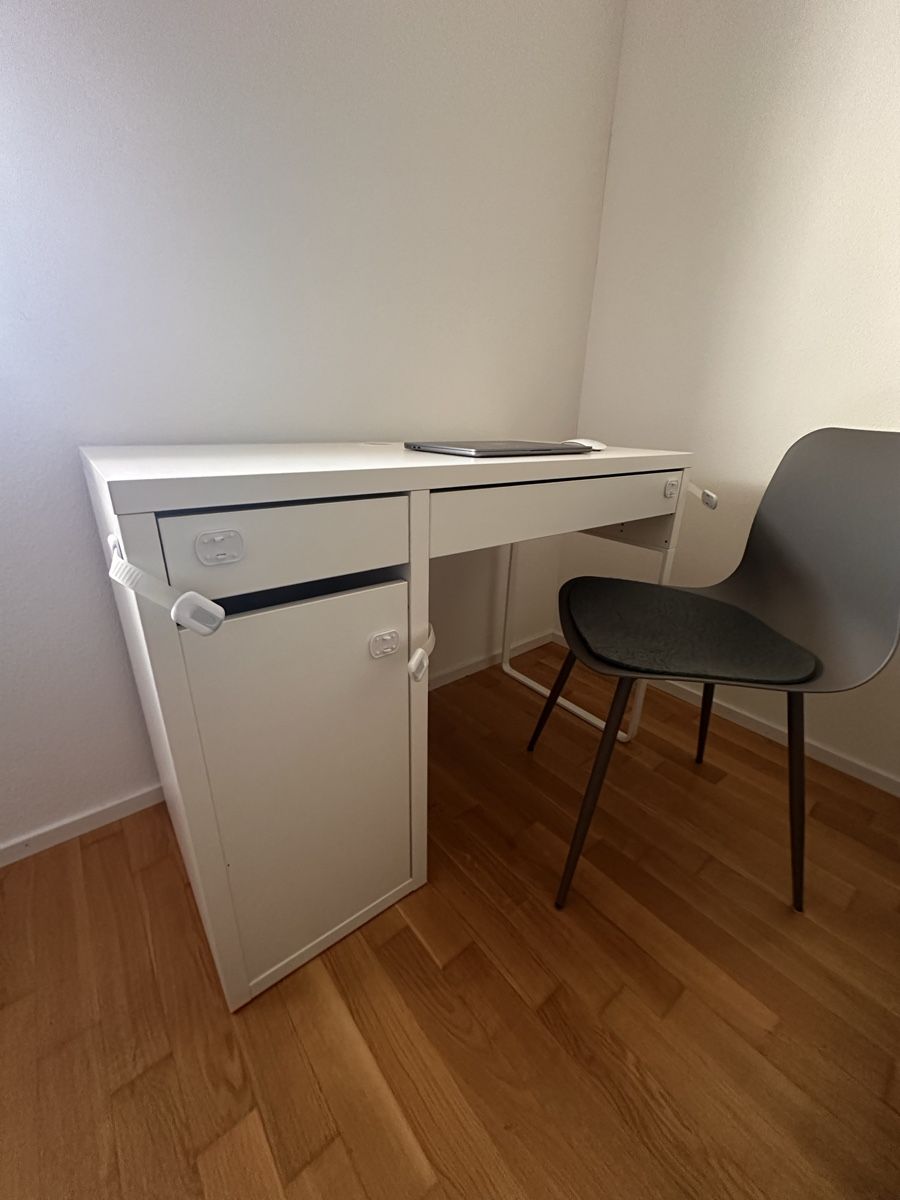 Ikea Scrivanie: IKEA Micke Schreibtisch weiß  – Usato da Stadel venduto da PEi_90 2