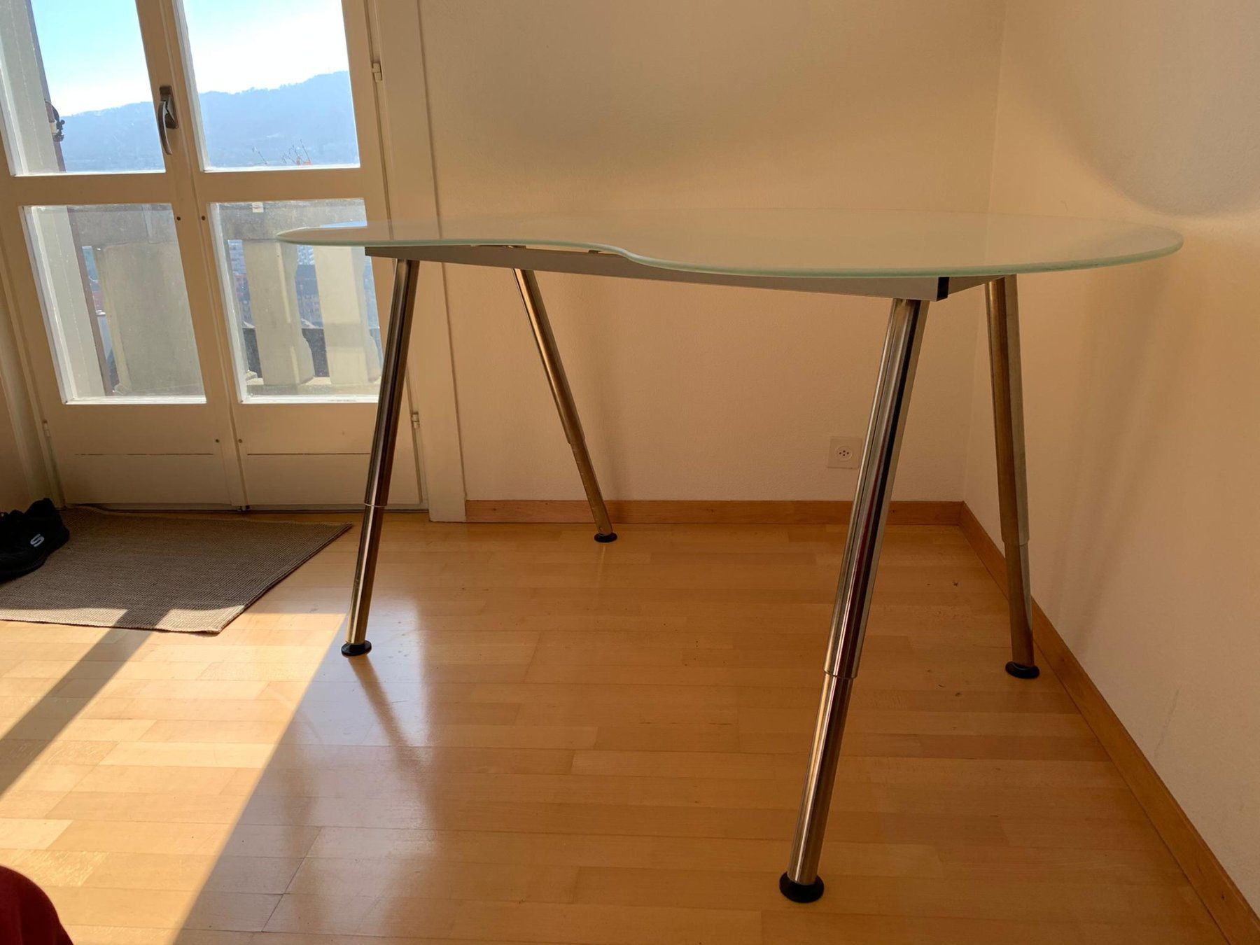 Ikea Scrivanie: Bürotisch Galant Schreibtisch Glas Design – Usato da Jona venduto da Matse7 3