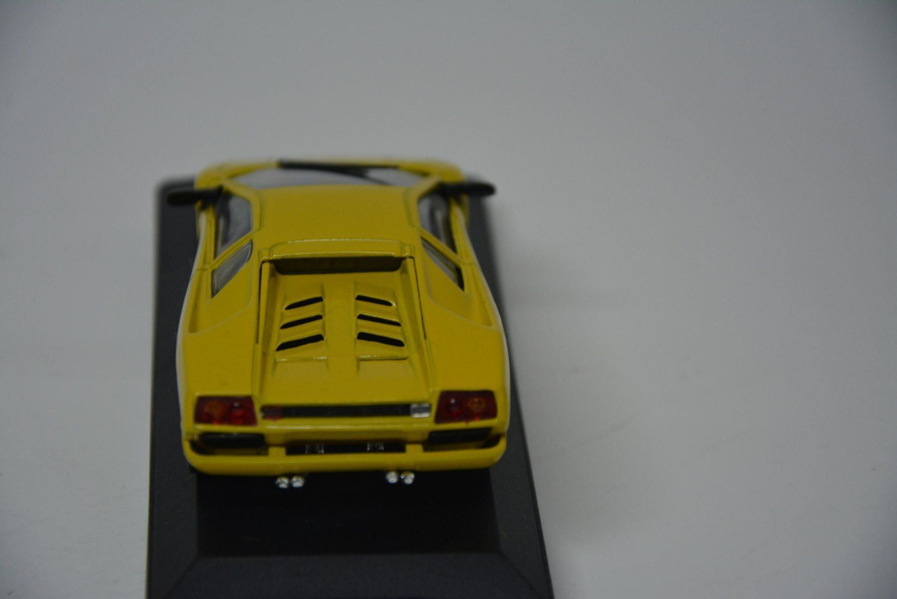 Lamborghini Modellini d'auto: Lamborghini Diablo , Macadam , 1:43 – Nuovo e nell'imballaggio originale da Goldach venduto da Feivel9 7