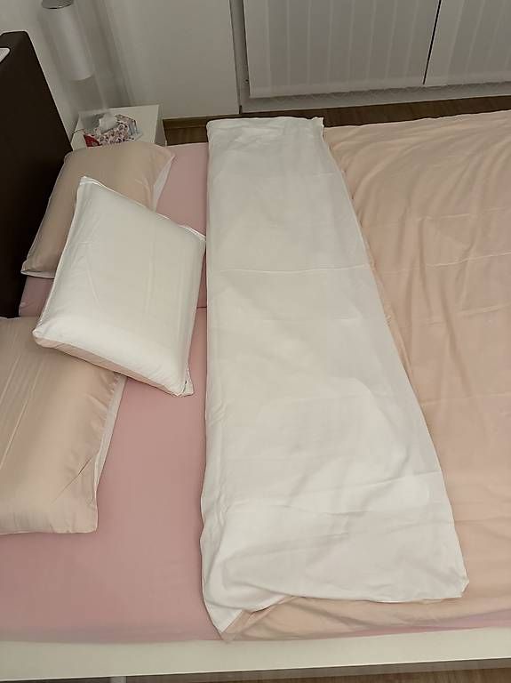 Biancheria da letto: Bettwäsche mit 4 Kissenbezug  – Usato da Riehen venduto da IvoC02 2