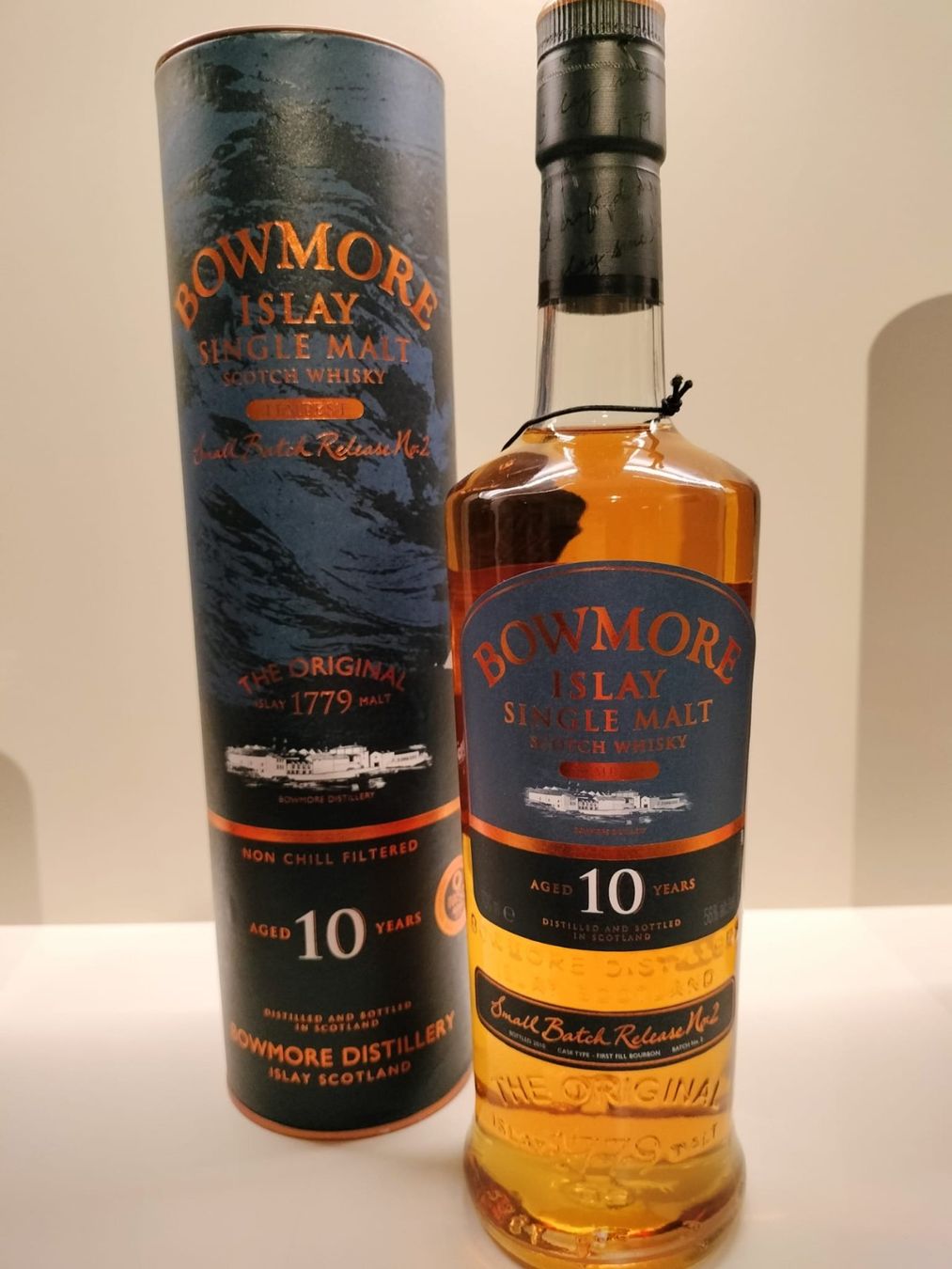 Bowmore Bevande alcoliche: Bowmore Tempest Batch No. 1 bis 3 (3 Flaschen) – Nuovo e nell'imballaggio originale da Winterthur venduto da MacSmith 2