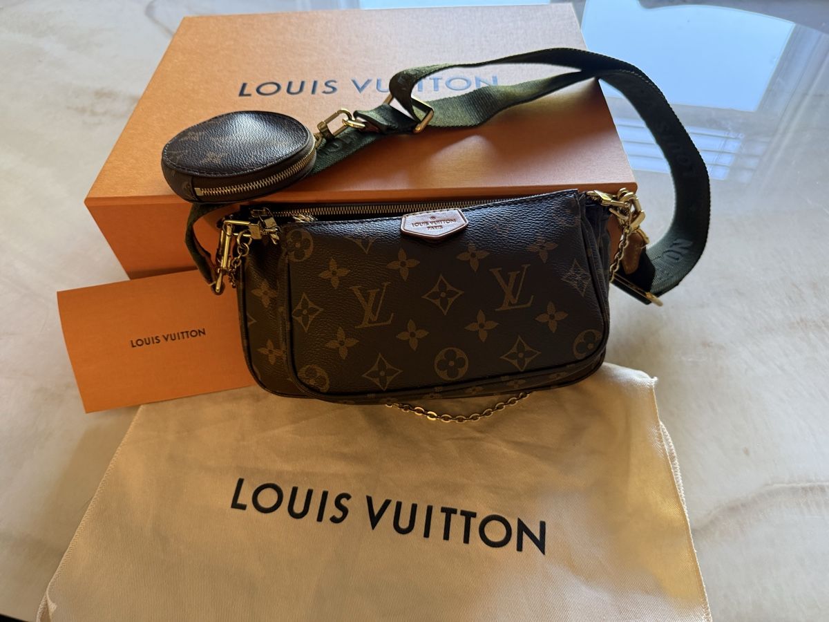 Louis Vuitton Borse: Louis Vuitton Pochette Multi Acessoire – Nuovo (secondo la descrizione) da Embrach venduto da shila_03 7