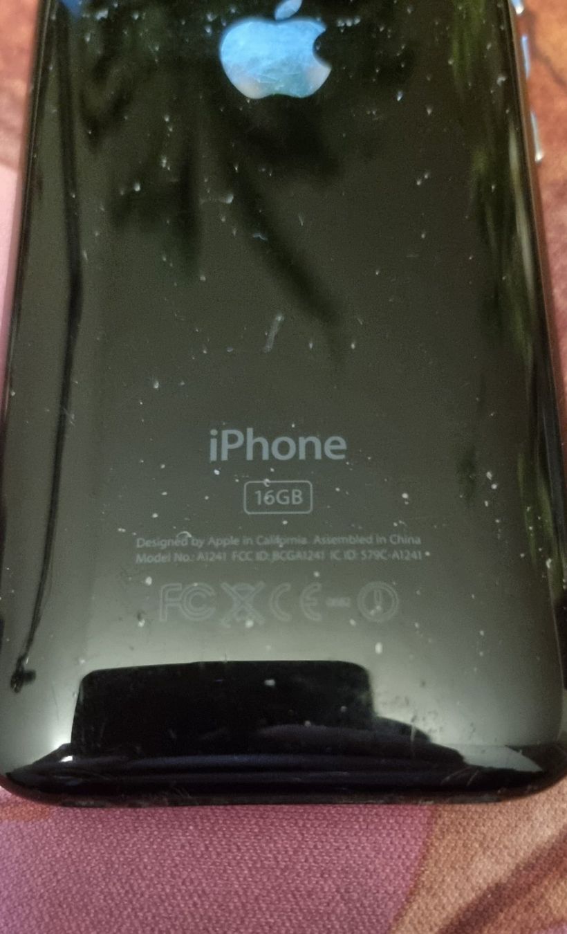 Apple Telefoni cellulari / Smartphones: iPhone 3G - 16GB - schwarz - Model A1241 – Usato da Regensberg venduto da youngt92 2