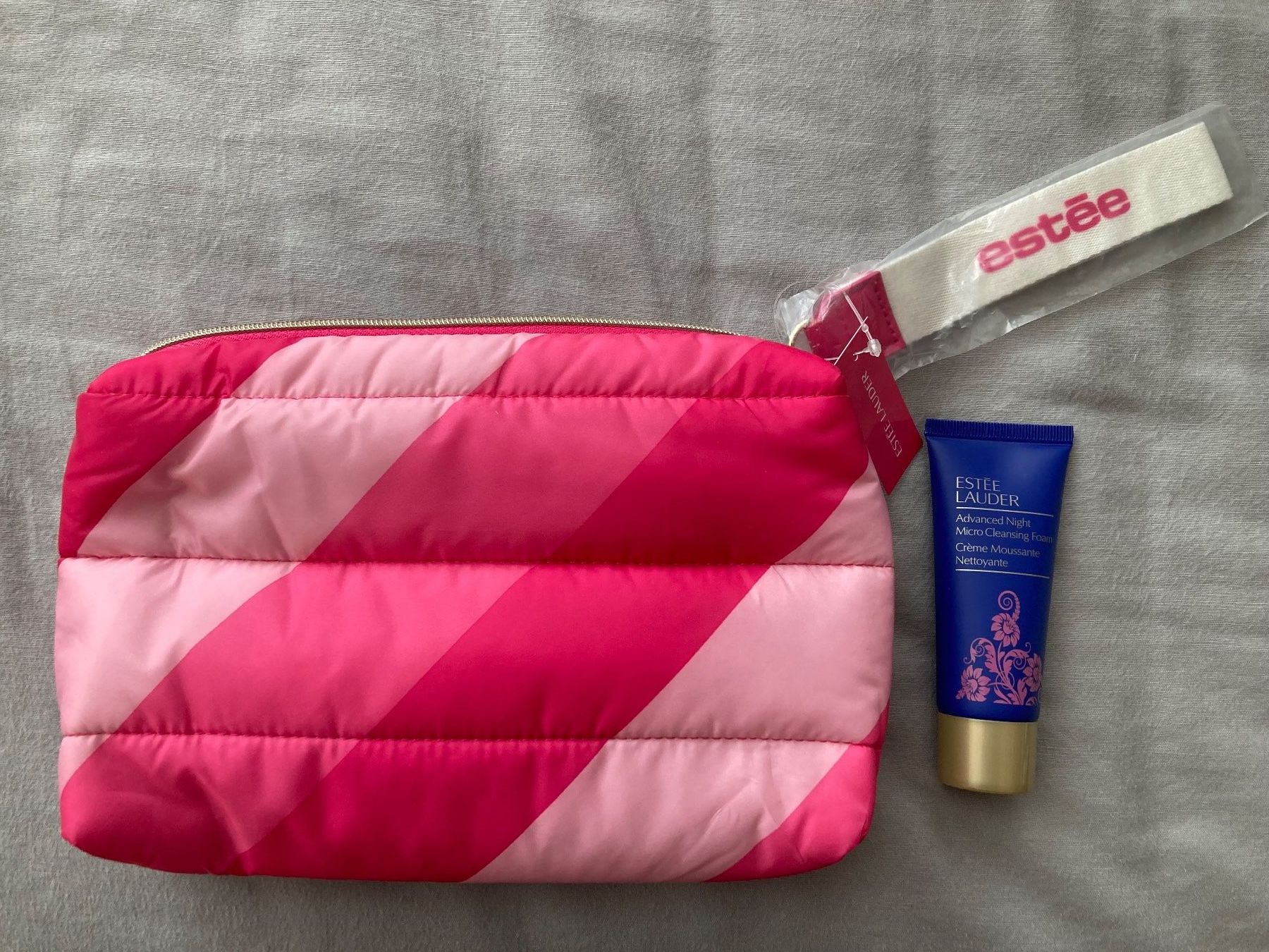 Estée Lauder Cura del viso: Estée Lauder Necessaire und Advanced Night Micro Cleansing – Nuovo e nell'imballaggio originale da Zofingen venduto da Zofi2