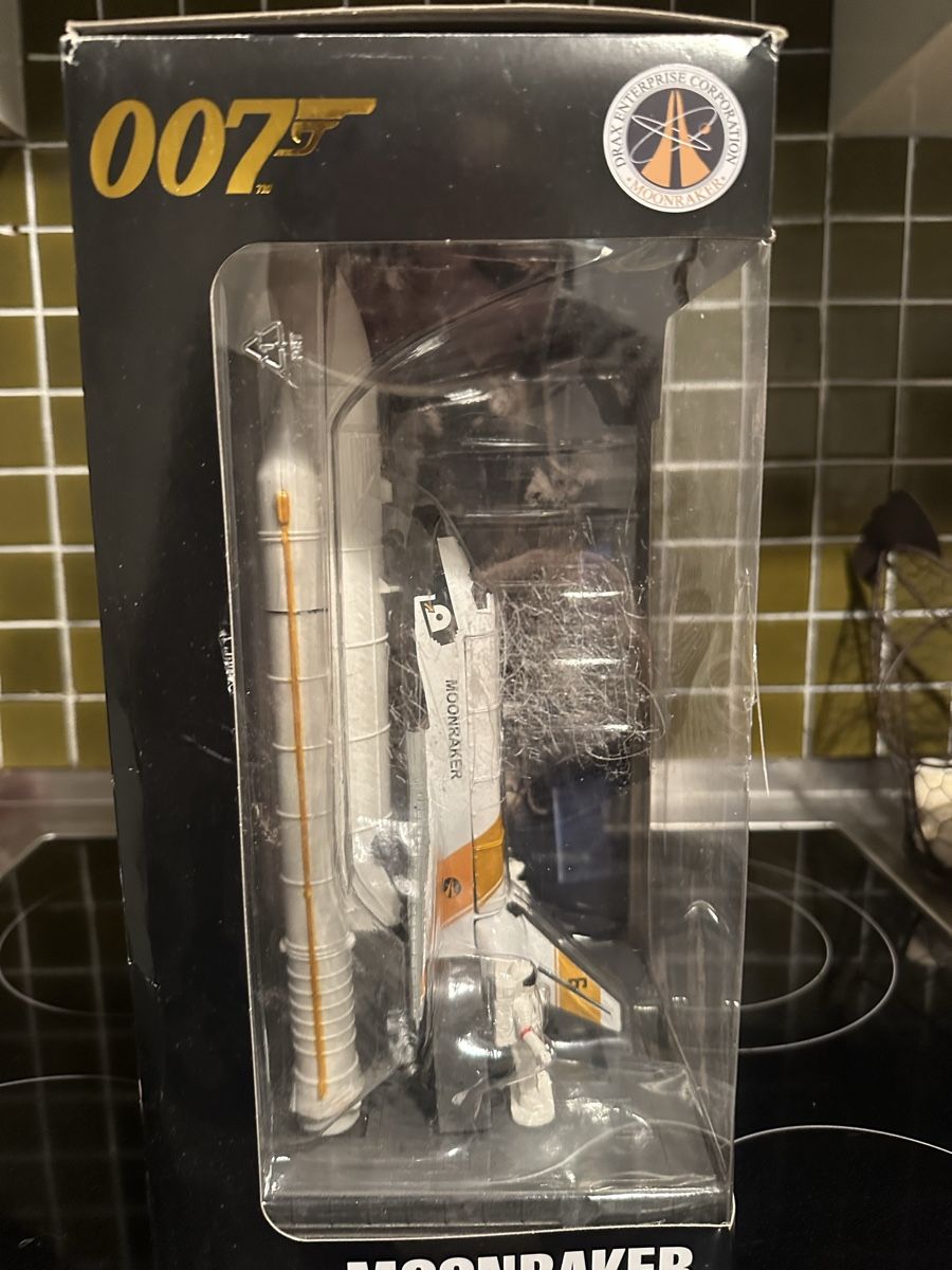 Kit di modellismo & Modellini statici: James Bond Mooraker Toy not Sideshow Hot Toys Space Shuttle – Usato da Schlieren venduto da Moviepropde 1