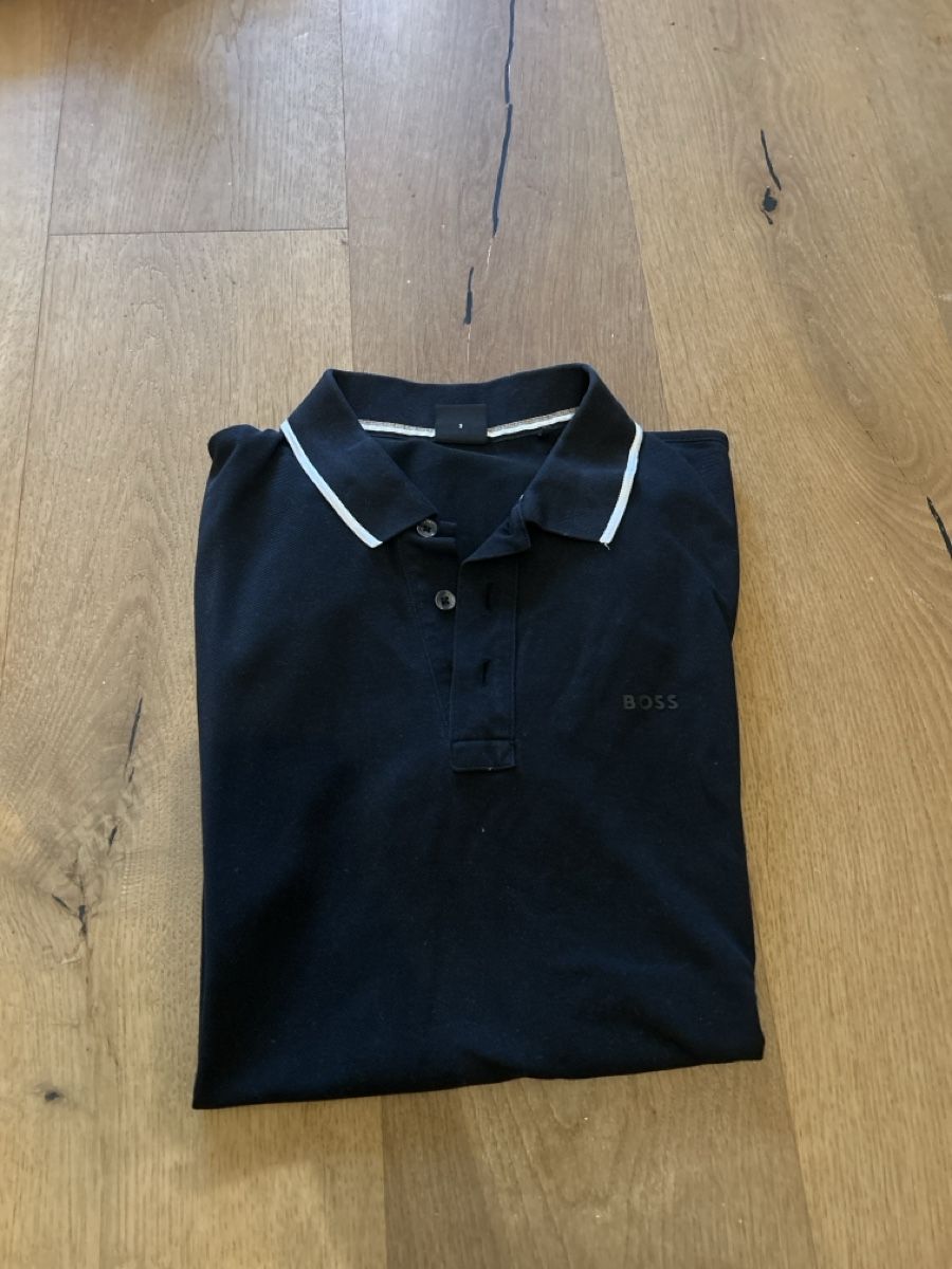 Hugo Boss Magliette Polo: Schwarzes Hugo Boss Poloshirt, Grösse S – Nuovo (secondo la descrizione) da Kriens venduto da lor_2x76