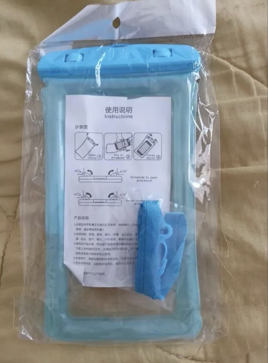 Lampes & Photographie: Waterproof phone pouch blue new – Neuf avec emballage d'origine à Gränichen par Domsiiiii 1