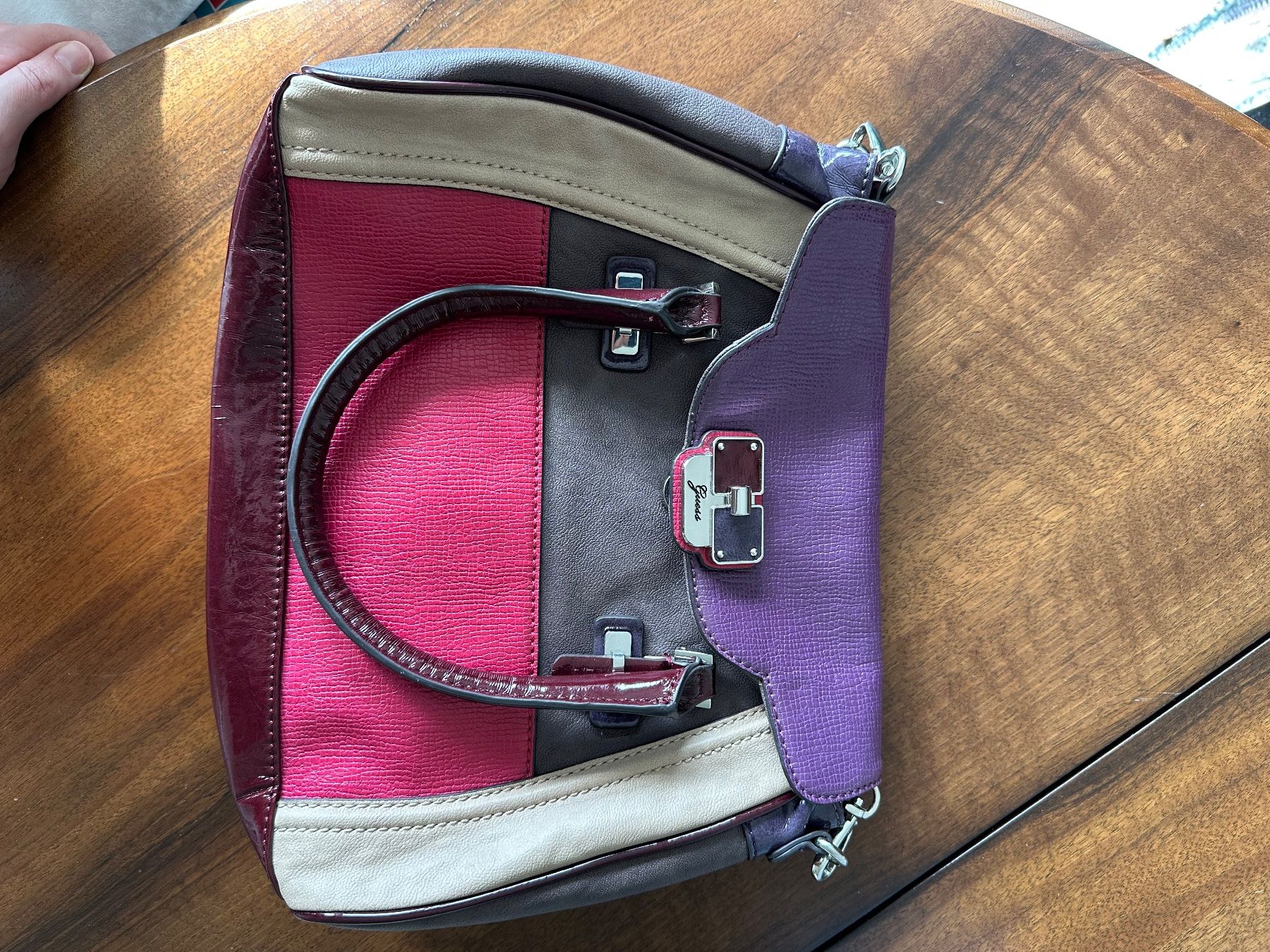 Guess Borse da donna: Guess Tasche – Usato da Rotkreuz venduto da ang_s7kc
