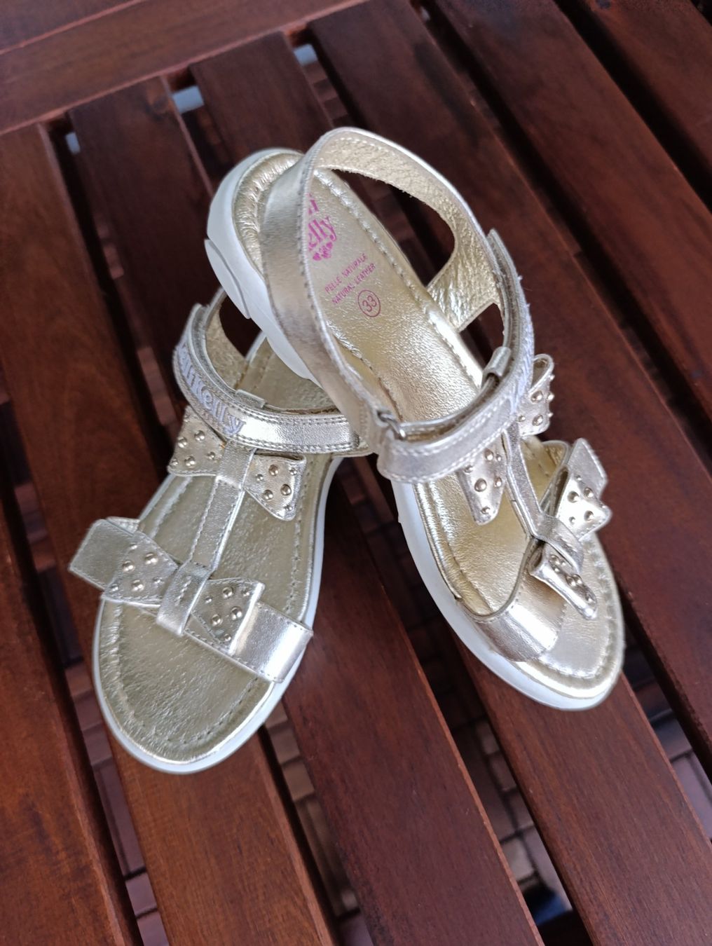 Scarpe per ragazze: Mädchen Leder Sandalen, Gr. 33 – Nuovo (secondo la descrizione) da Zürich venduto da mir_2kjl