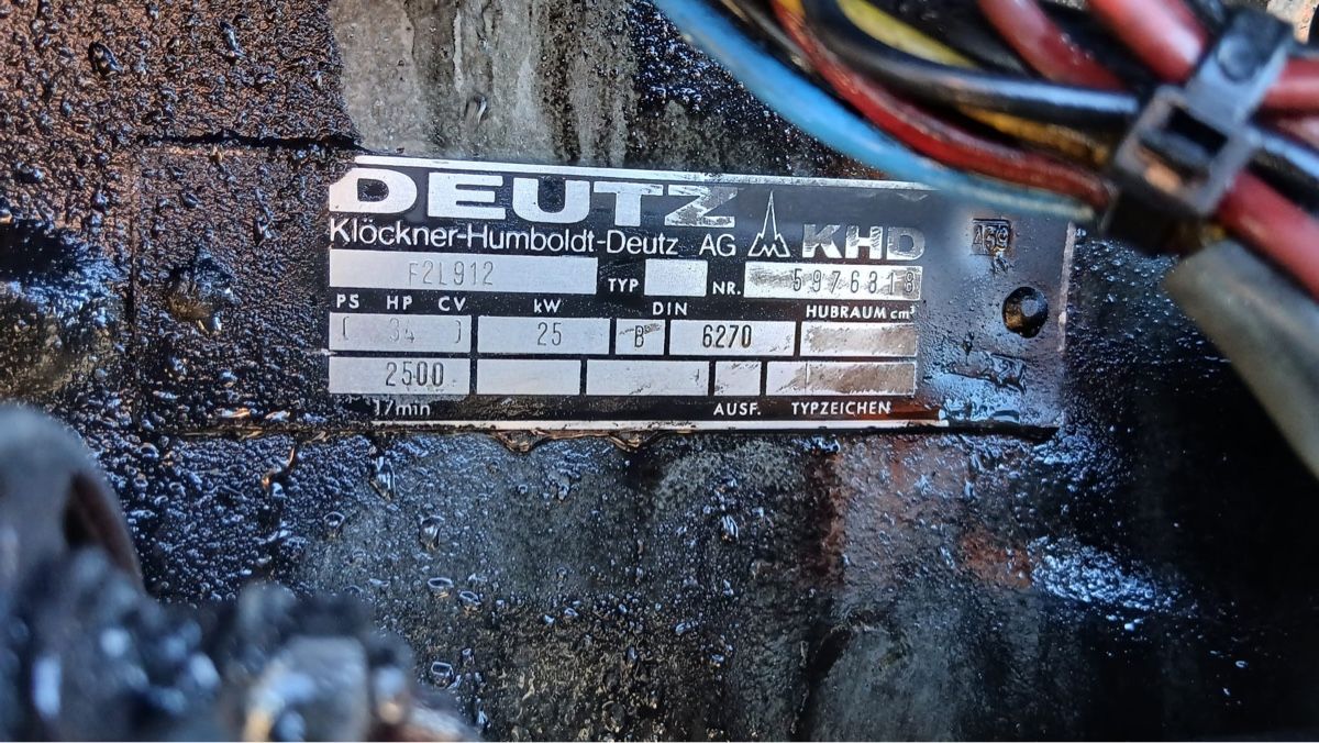 Deutz Motori: Deutz Motor 2 Zylinder – Usato da Niederbipp venduto da baggerch 3