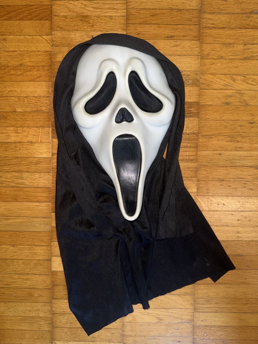Masken: Scream Maske – Gebraucht aus Uster von yan_bd8l