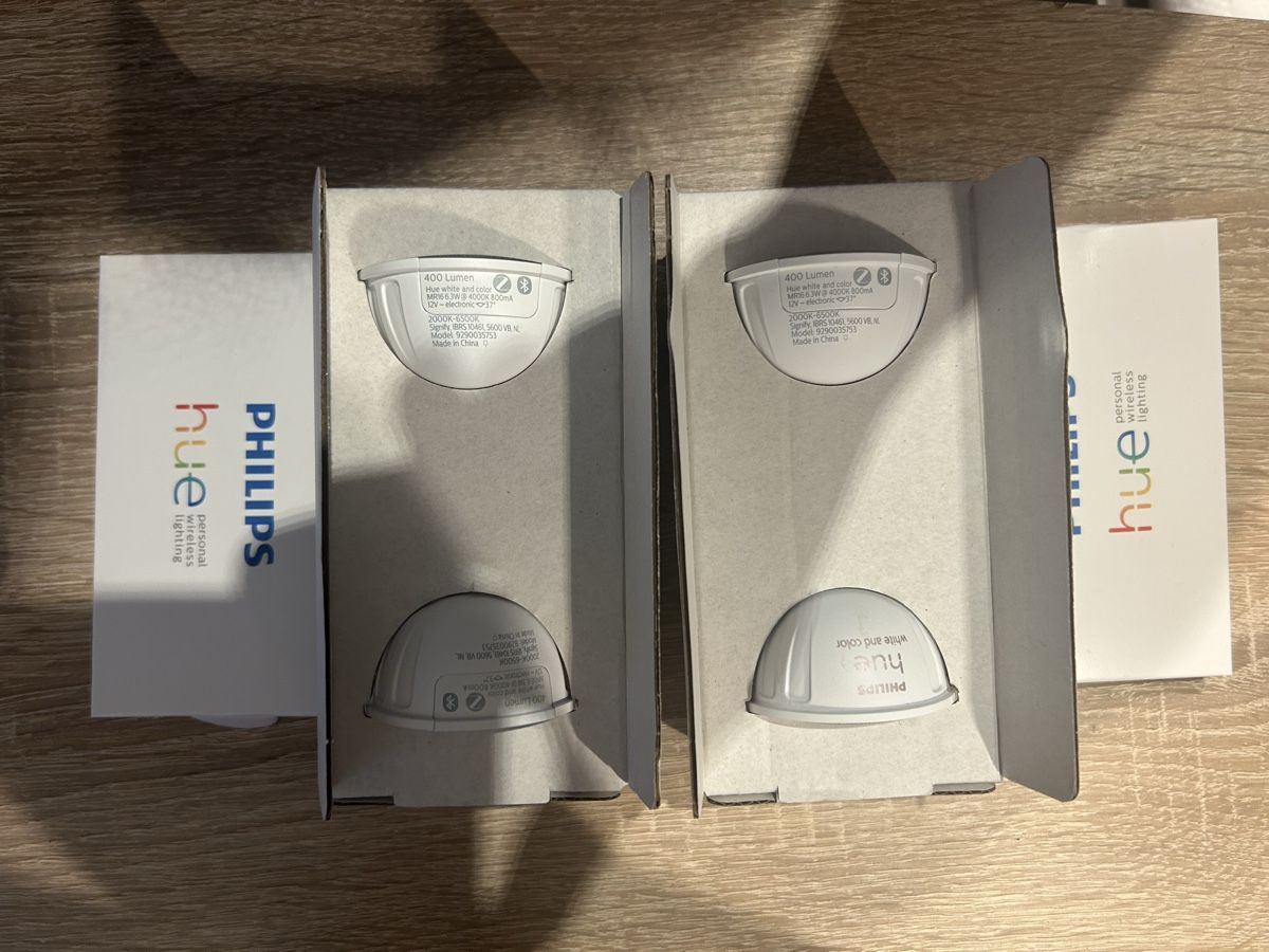 Philips Lampade: Philips Hue White & Colour Ambiance GU5.3 – Nuovo (secondo la descrizione) da Gwatt (Thun) venduto da mar_9mrv 2