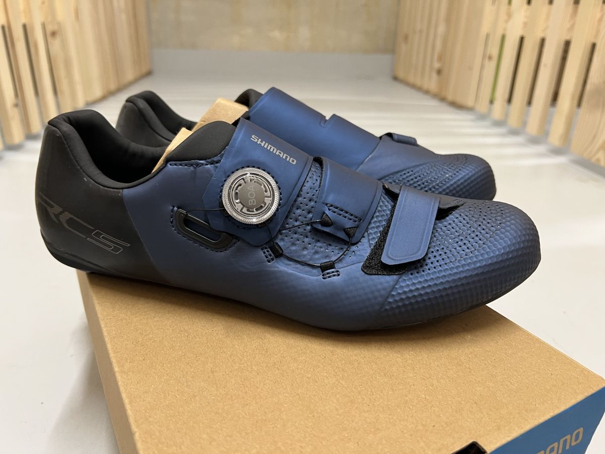 Shimano Scarpe da uomo: Shimano RC5 WIDE Gr. 46 blau NEU – Nuovo e nell'imballaggio originale da Roggwil BE venduto da and_sl26 1