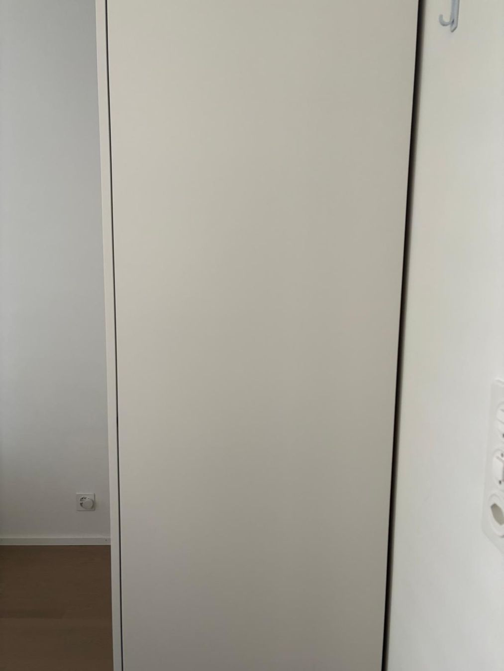 Armoires: Wardrobe white colour – Neuf (Voir description) à Zürich par dha_t9vq 1