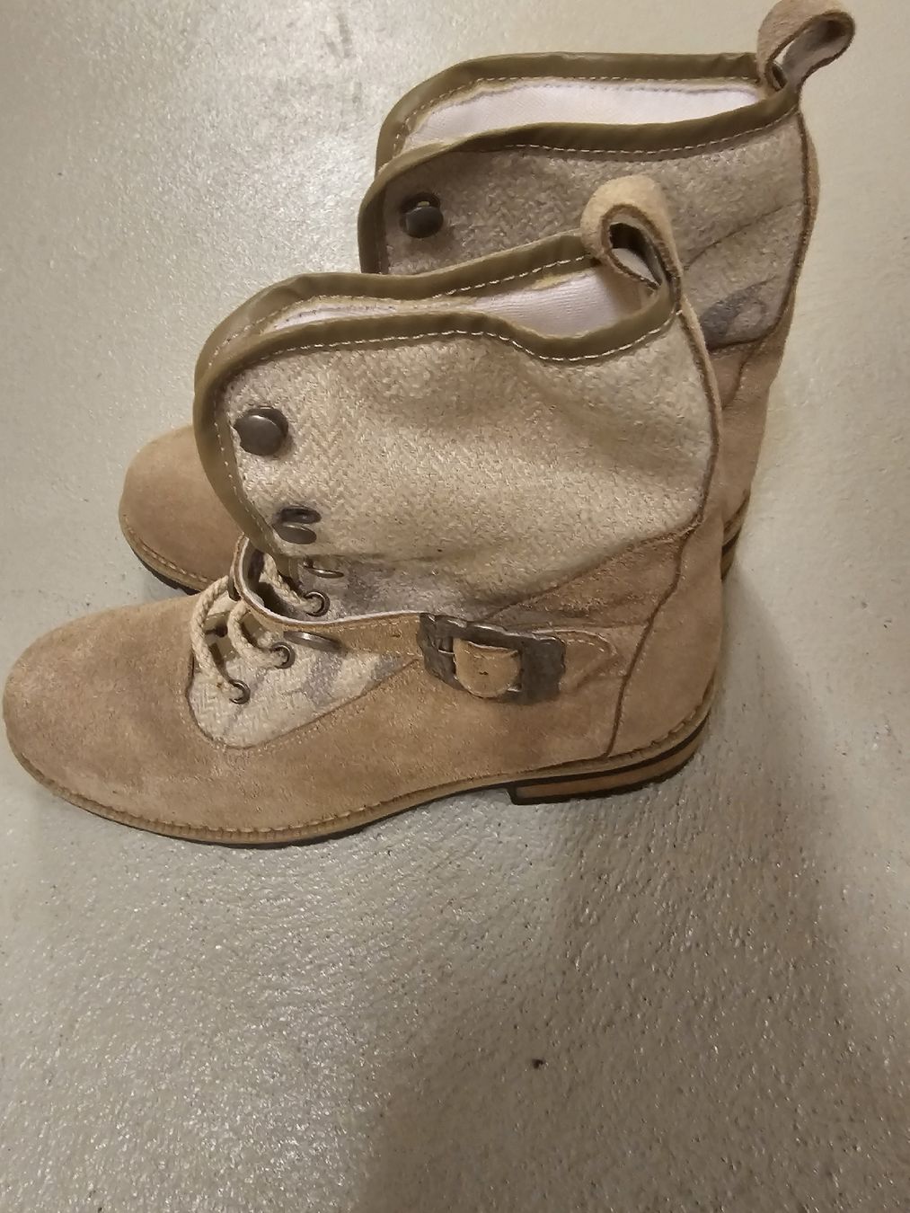 Scarpe da donna: Trachtenschuh beige, Gr. 40, – Usato da Honau venduto da Luzernerli70 1
