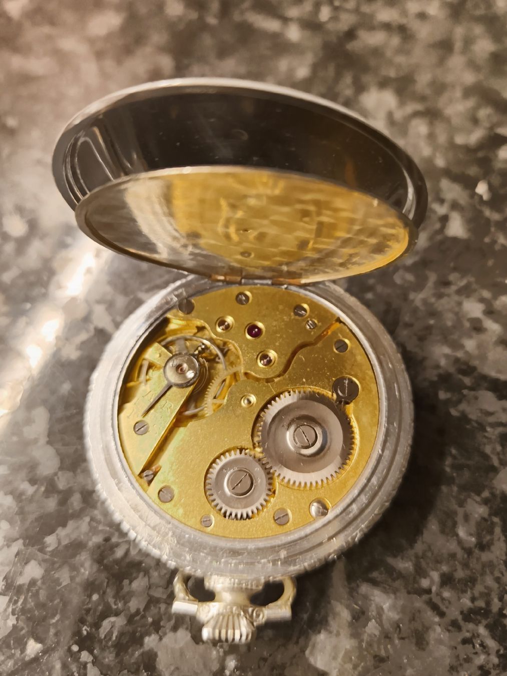 Orologi: Das schlichte Sackührli – Difettoso da Uznach venduto da Mue 2