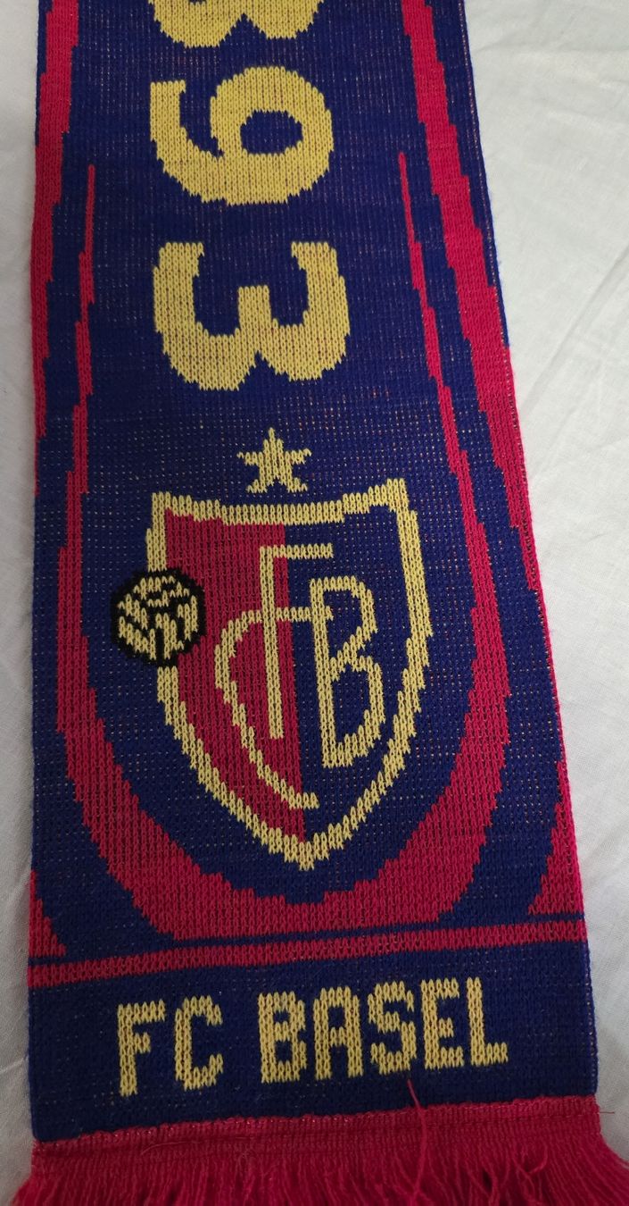 FC Basel Foulard & Sciarpe: FC Basel Schal  – Usato da Küssnacht am Rigi venduto da swiss-pc 2
