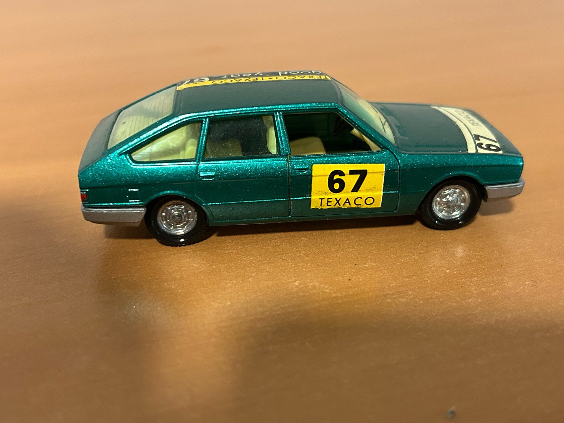 Chrysler Voitures modèles: Chrysler 150 1:43 Pilen – D'occasion à Schafisheim par Ducati57 3