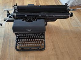 Schreibmaschine Royal