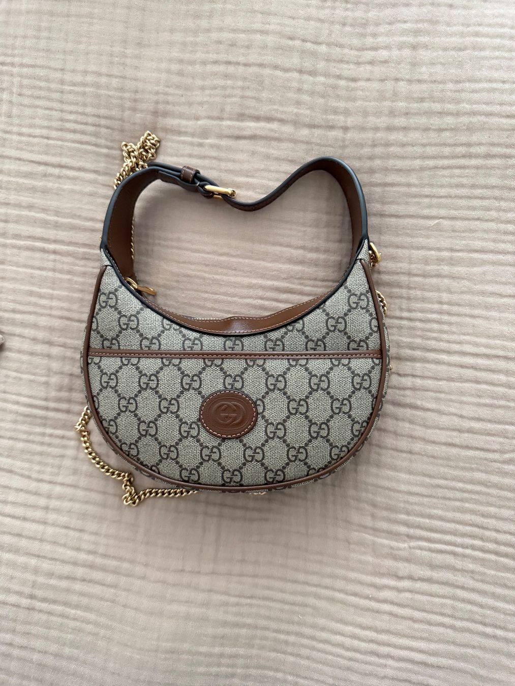 Gucci Borse da donna: Gucci GG half-moon-shaped mini bag – Nuovo (secondo la descrizione) da Bülach venduto da ale_2zhc 3