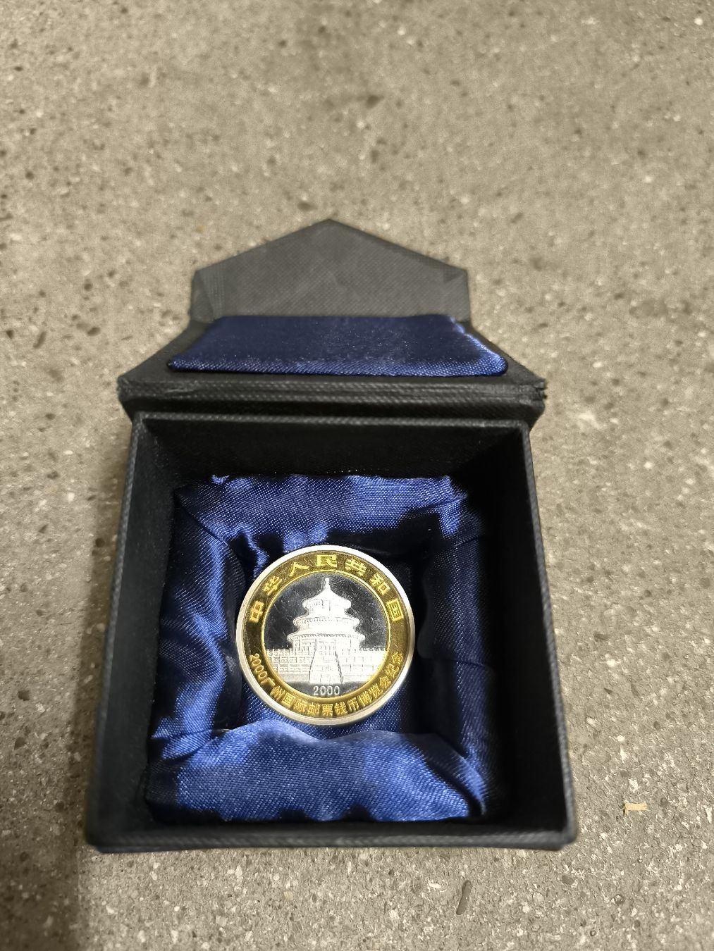 Tutti le monete: 2000 Panda Silver Coin – Usato da Zürich venduto da Hadrien7