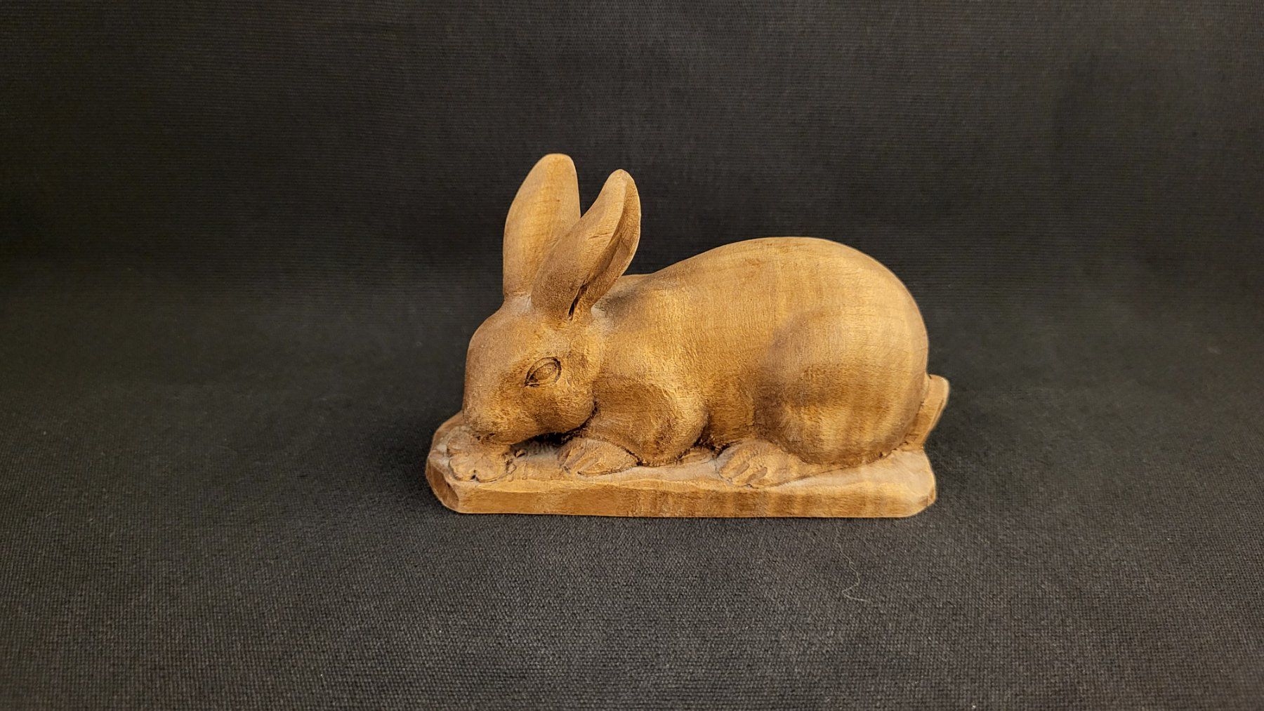 Figuren: Holzschnitzerei KANINCHEN – Gebraucht aus Basel von spinne02
