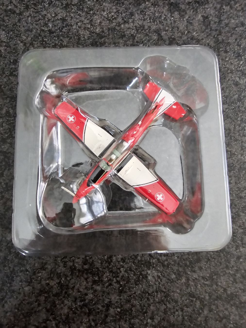 Schweizer Armee Kit di modellismo & Modellini statici: Pilatus PC-7 Arwico 1:72 2Stk. – Nuovo e nell'imballaggio originale da richenthal venduto da Usmike 2