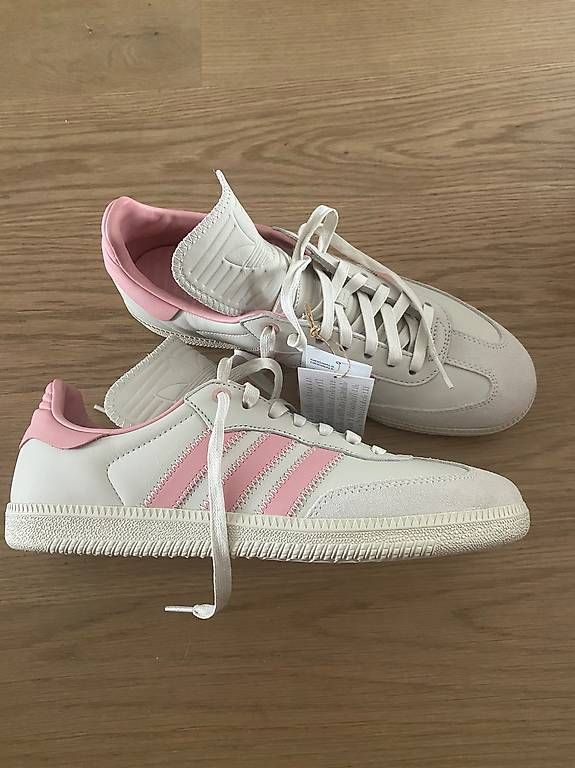 Adidas Herrenschuhe: Adidas Humanrace Samba 42 2/3 – Neu und originalverpackt aus Horgen von nasten 1