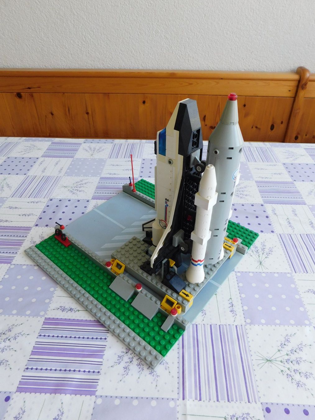 Lego Kit di costruzioni: Lego Spaceshuttle mit Startrampe ohne Rakete – Usato da Strengelbach venduto da Wedi73 9