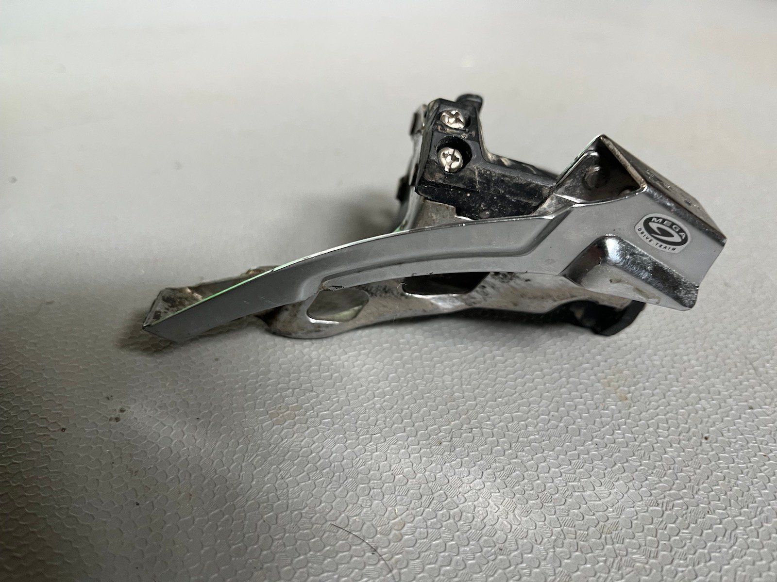Pezzi di ricambio: Shimano Deore XT FD-M770 Umwerfer 31.8 – Usato da Massongex venduto da thn311