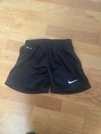 Nike Sporthosen Dri-Fit schwarz Grösse XS 122-128cm