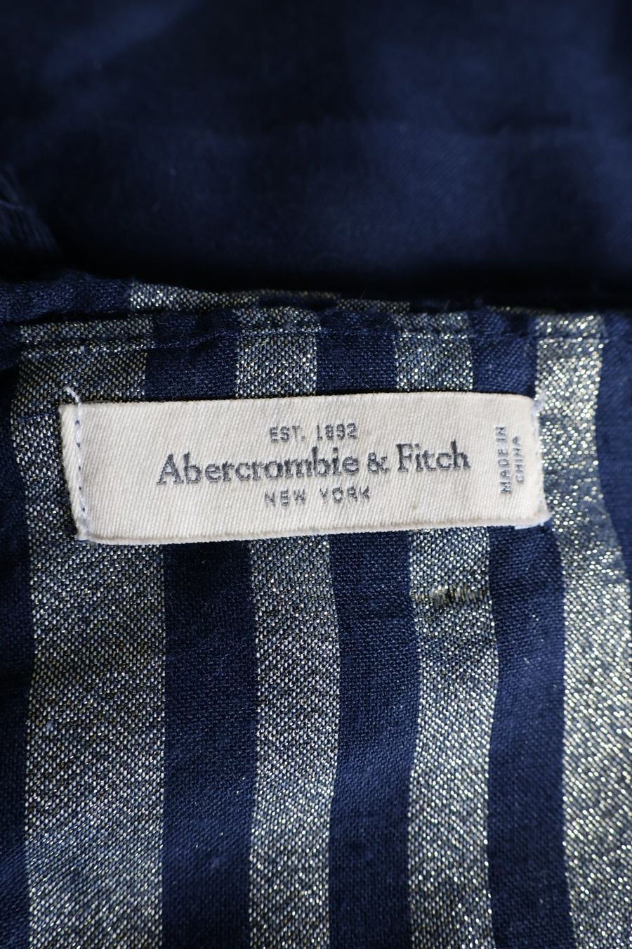 Foulard & Sciarpe: Marineblauer Schal mit Quasten – Usato da Winterthur venduto da jul_v9wx 1