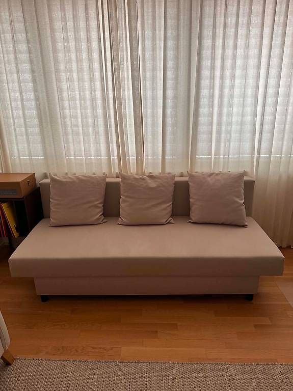 Divani: Schlafsofa mit Bettkasten – Usato da Basel venduto da DiogoFBL